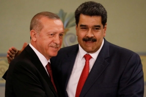 Maduro quiere convertirse al Islam: así le confesó al canciller turco