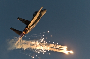 Siria: “Israel atacó Damasco, un depósito fue dañado en el aeropuerto”.