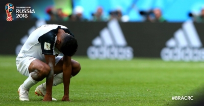 Brasil gana 2 - 0 a Costa Rica en los descuentos